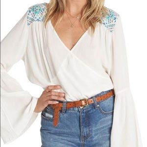 Billabong wrap top